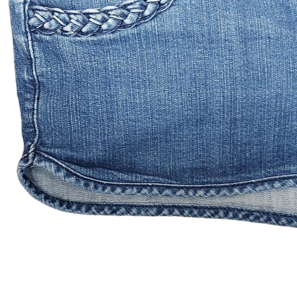 2.1 DENIM SHORT SHORTS WITH BRAIDED DETAIL POCKETS (29) - Picture 5 of 10